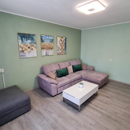 M & M Apartment Pula Exterior foto
