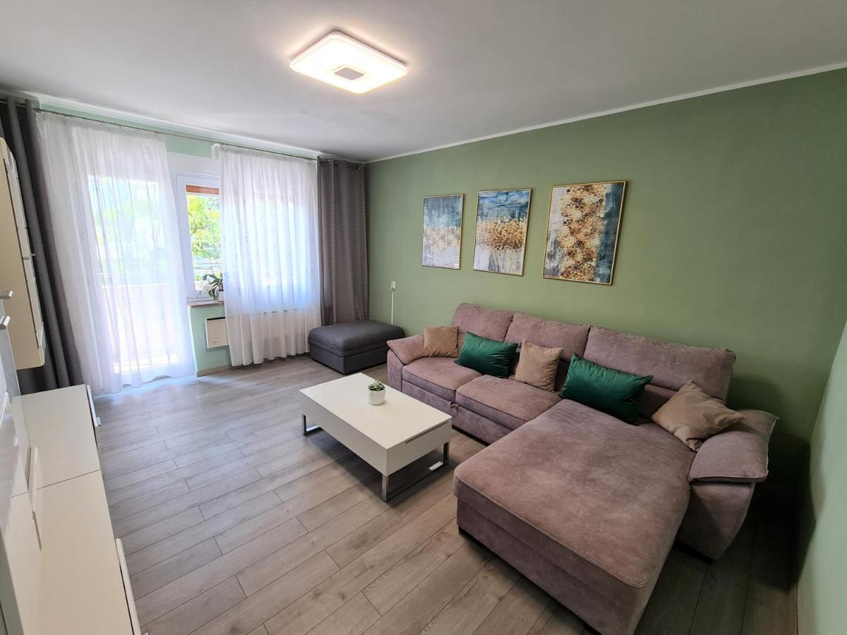 M & M Apartment Pula Exterior foto